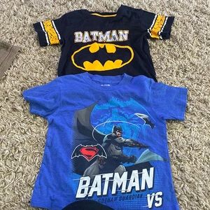 Boys Batman t-shirts size 6/7-6 guc